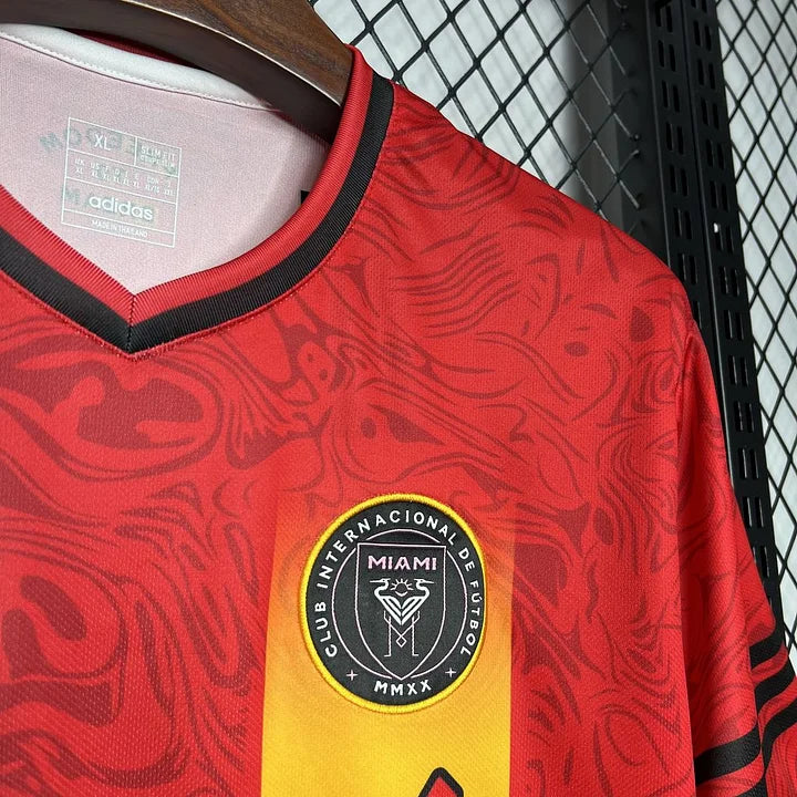 Maillot Inter Miami Flamme Concept 24/25 - détail col et manches