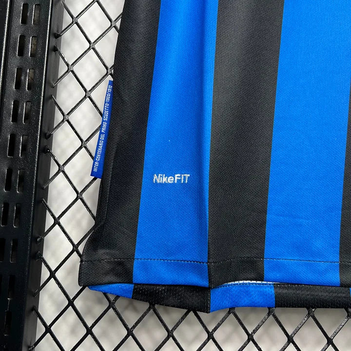 Maillot Inter Milan Rétro 2009-2010 - vue complète suspendue