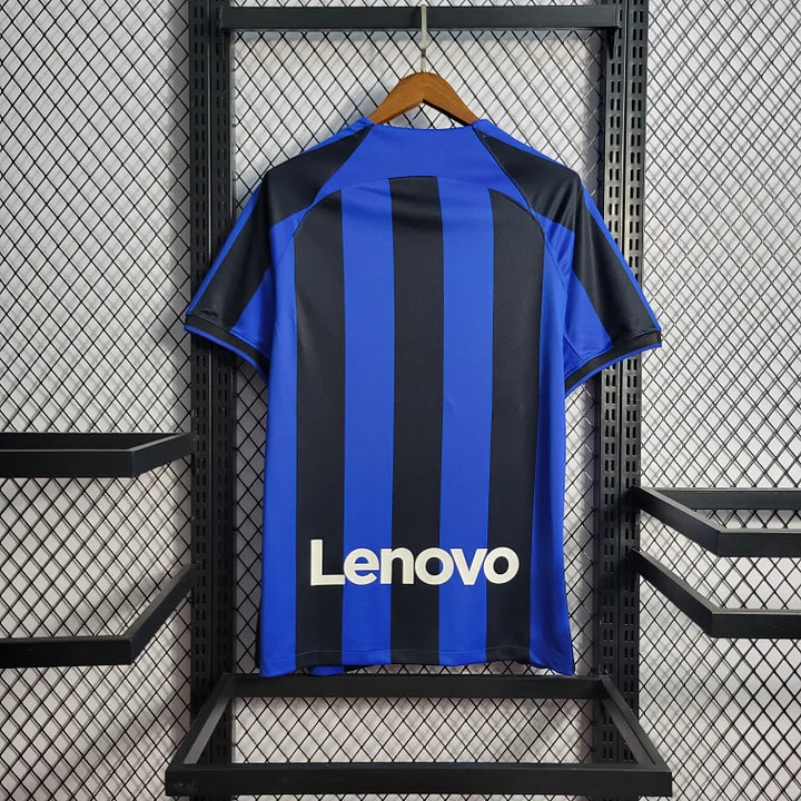 Maillot Inter Milan domicile 22/23 - détail col et manches