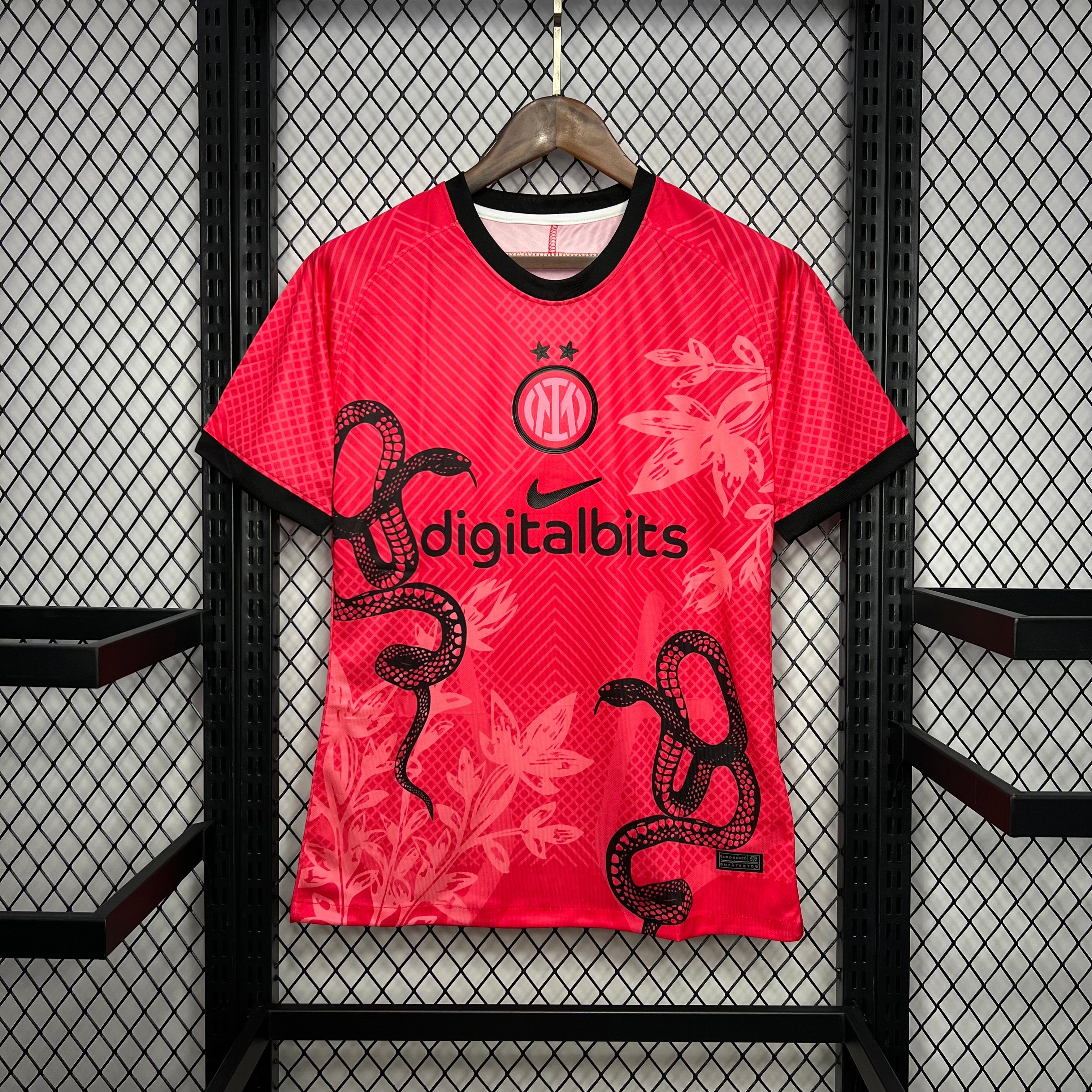 Maillot Inter Milan Rouge Concept 2024-2025 rouge et noir avec logo Internazionale