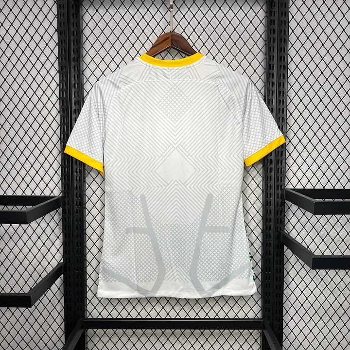 Maillot Inter Milan Blanc et Jaune Concept 24/25 - vue de face suspendu