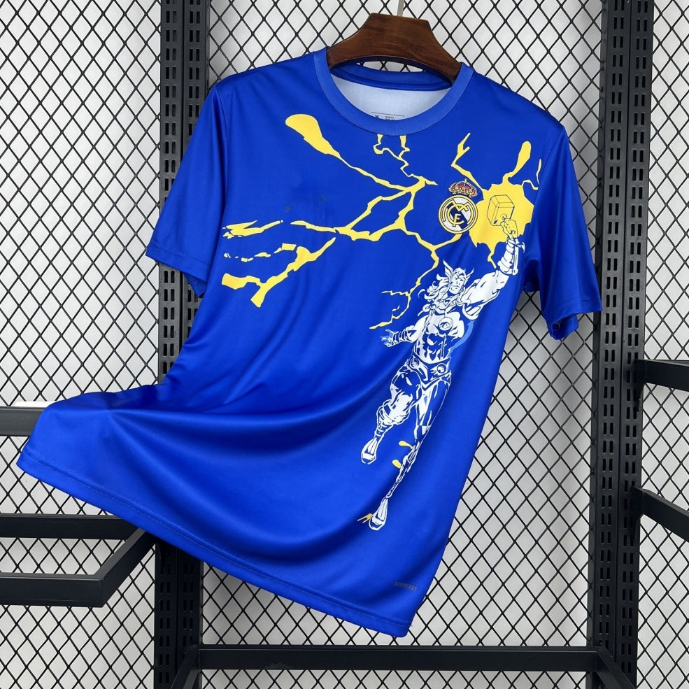 Maillot Real Madrid édition spéciale Thor bleu 2025 Marvel