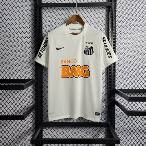 Maillot de football rétro Santos 2011-2012 blanc avec logos Banco BMG, Nike, et écusson du club