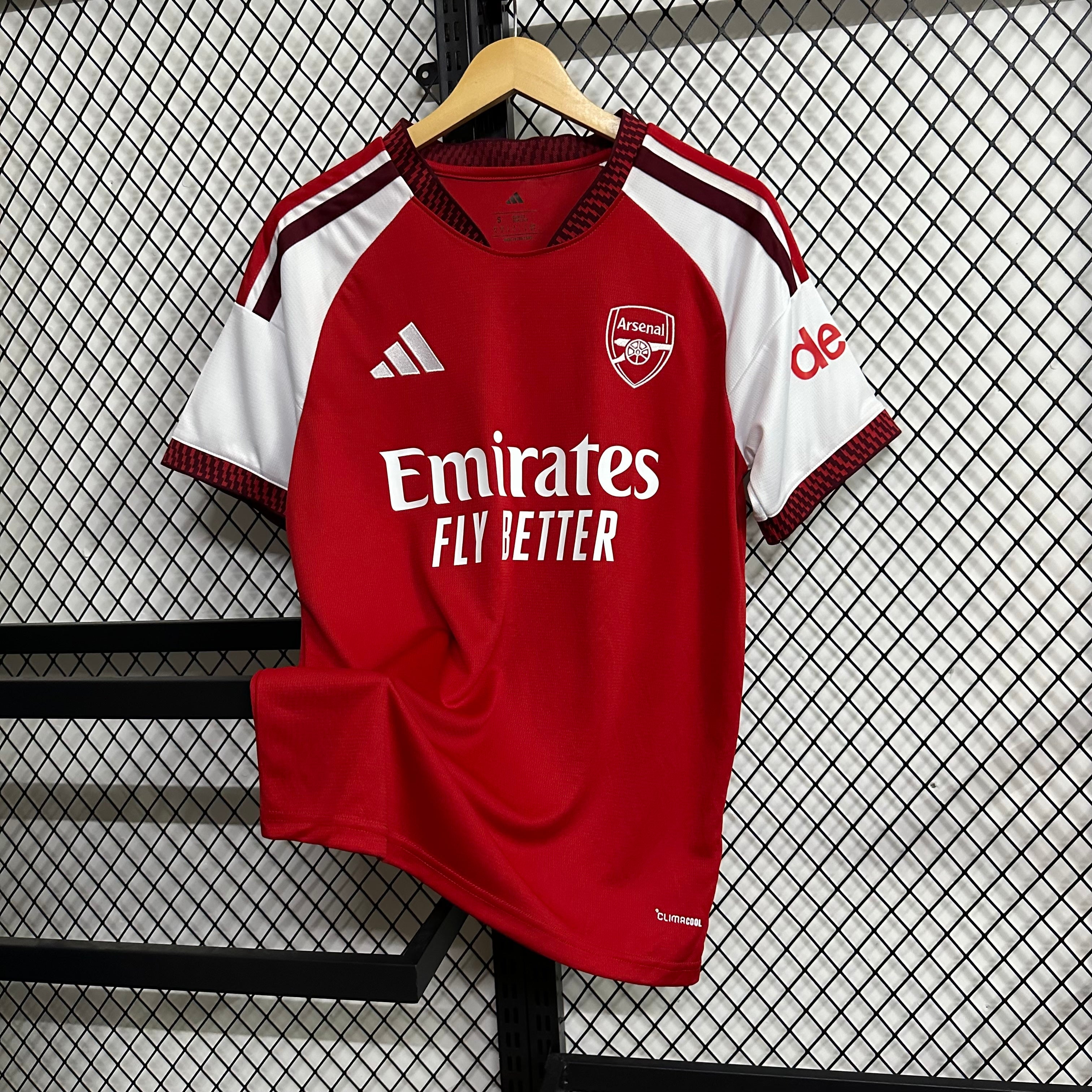 Maillot Arsenal domicile 23/24 rouge Gunners avec logo officiel